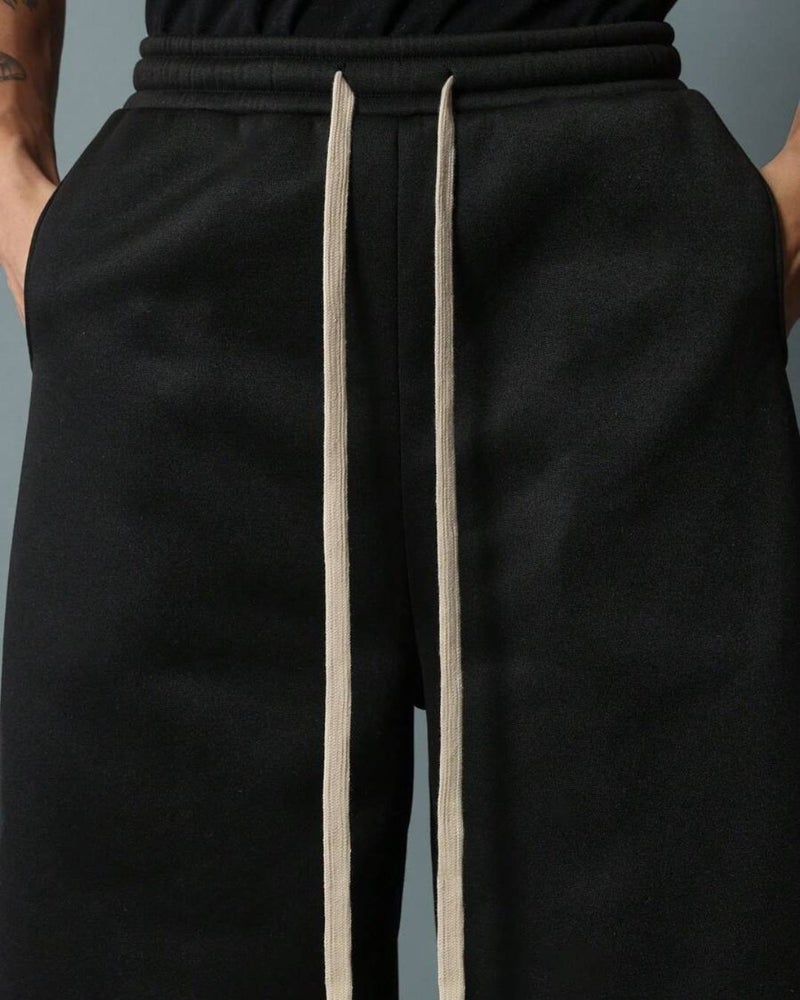 فلاينوف بنطلون رياضي كوري أسود برباط بقصة فضفاضة - Image 3